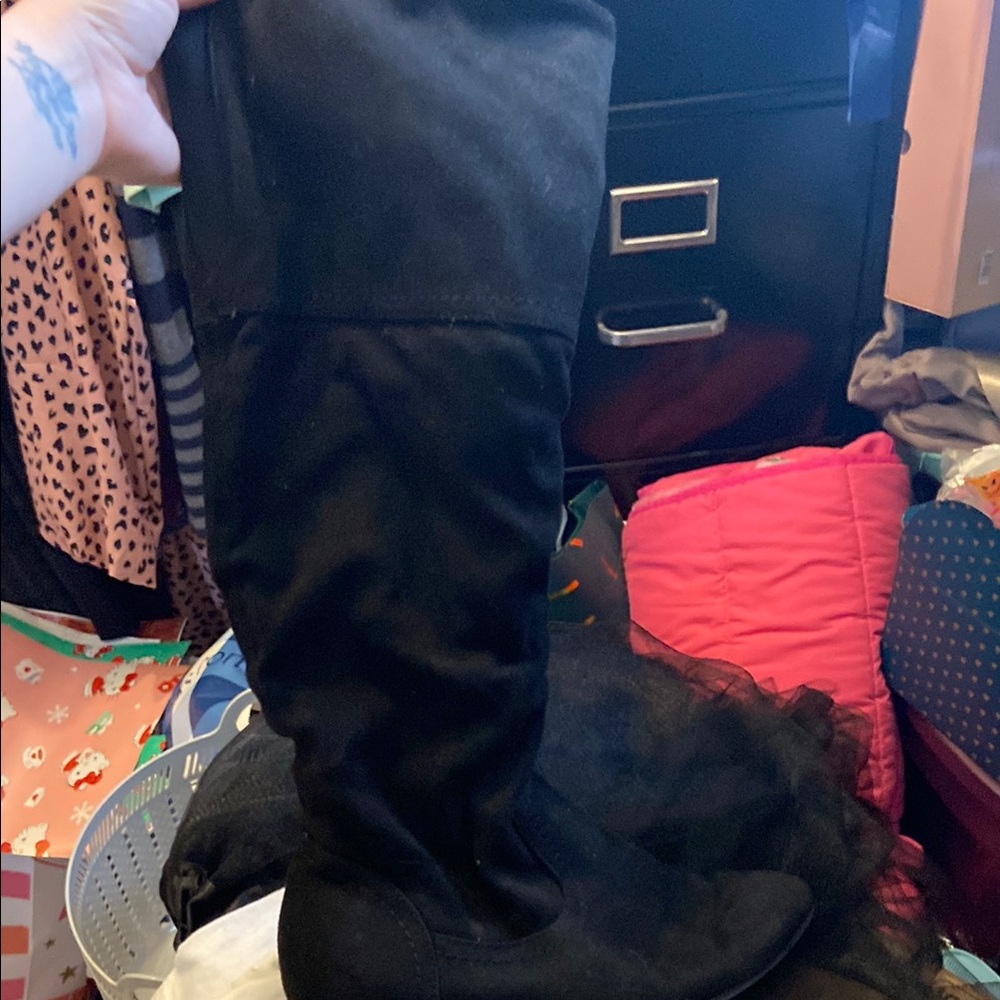 Women's Black Knee-High Boots